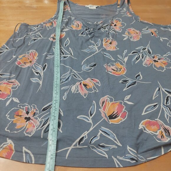 Penningtons In Every Story Plus Size Floral Blue Sleeveless Top Size 2X - Picture 9 of 9